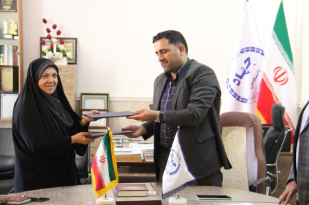 انعقاد تفاهمنامه همکاری میان جهاددانشگاهی چهارمحال و بختیاری و اداره کل آموزش و پرورش استان