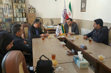 زمینههای همکاری جهاد دانشگاهی چهارمحال و بختیاری و اداره کل بیمه سلامت استان بررسی شد