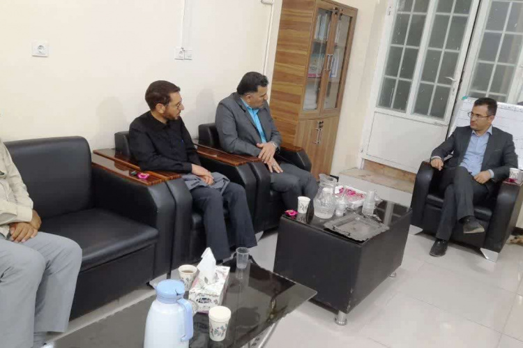 دیدار رئیس جهاد دانشگاهی چهارمحال و بختیاری با فرماندار شهرستان‌ خانمیرزا