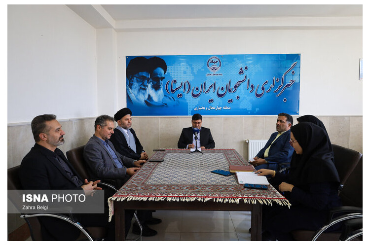 بازدید استاندار چهارمحال و بختیاری از خبرگزاری های ایسنا و ایکنا جهاددانشگاهی واحد استان