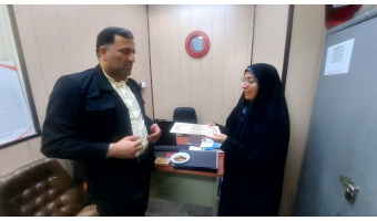 تقدیر از مسئول روابط عمومی جهاددانشگاهی واحد چهارمحال و بختیاری به مناسبت روز ارتباطات و روابط عمومی